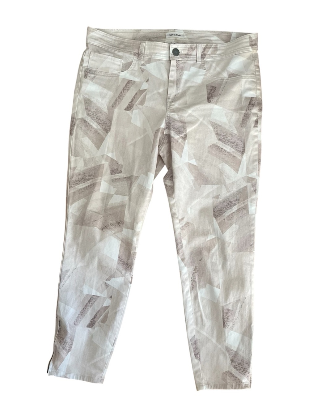 Calvin Klein Stretch Camo / Geometric Jeans Capri Ankle Pants Size 14 Zip Detail